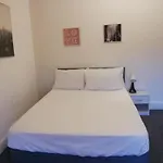 Green Lodge-Room-18