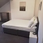 Green Lodge-Room-18
